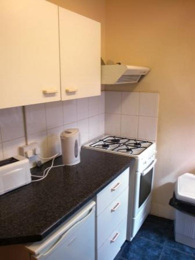 			6 Month Let Only, 2 Bedroom, 1 bath, 1 reception Flat			 Donaldson Road, QUEENS PARK